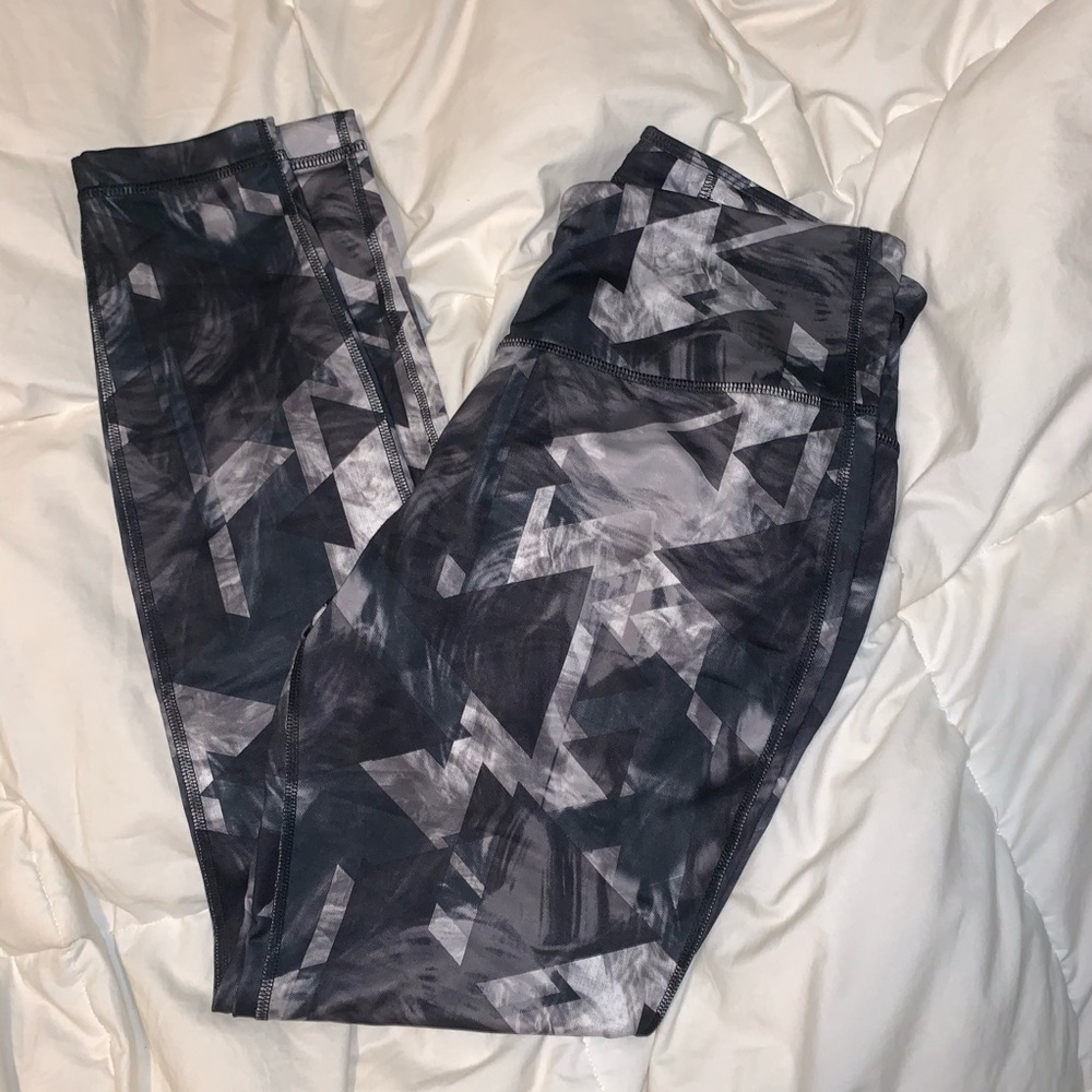 Patterned leggings